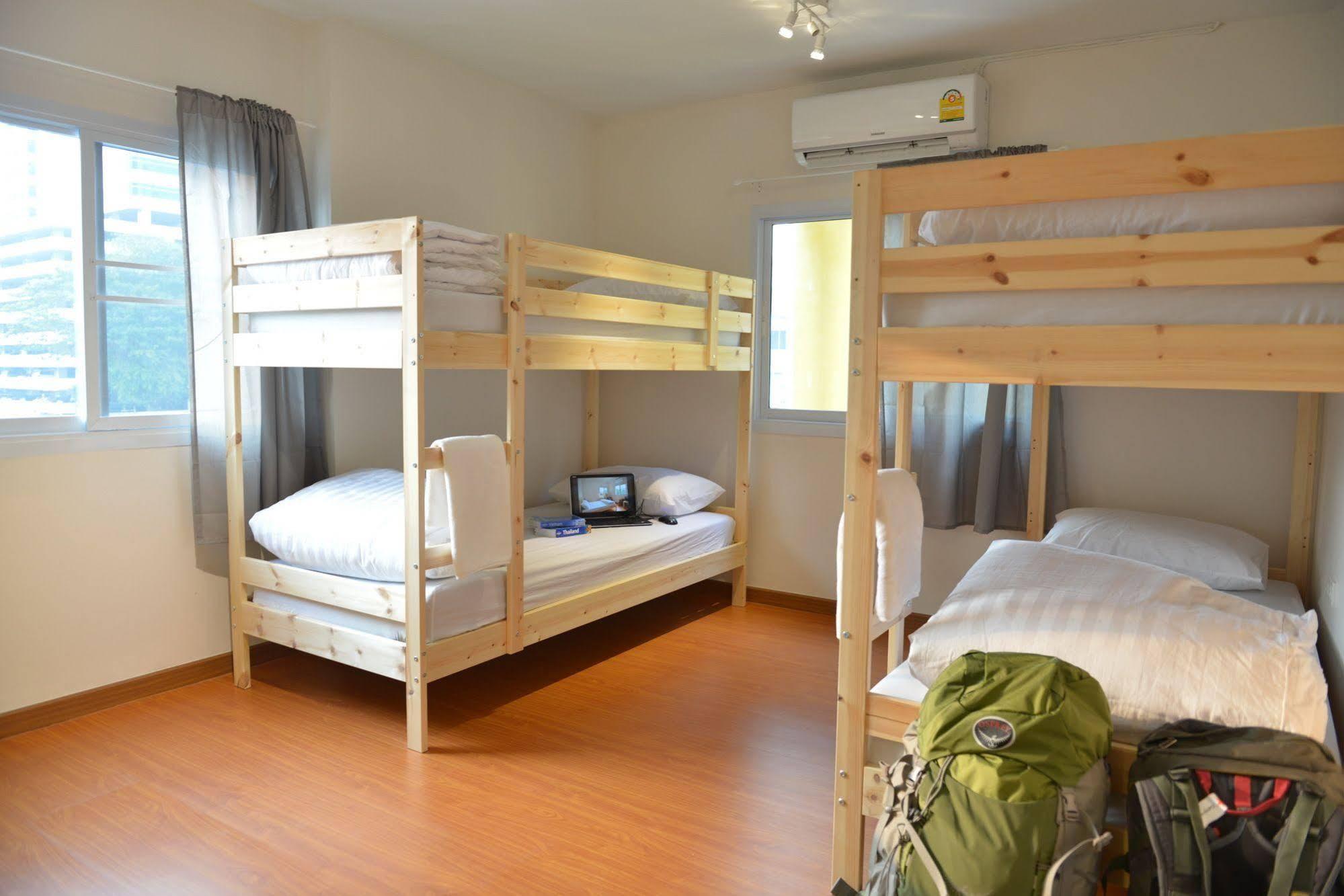 Panpan Hostel Бангкок Екстер'єр фото
