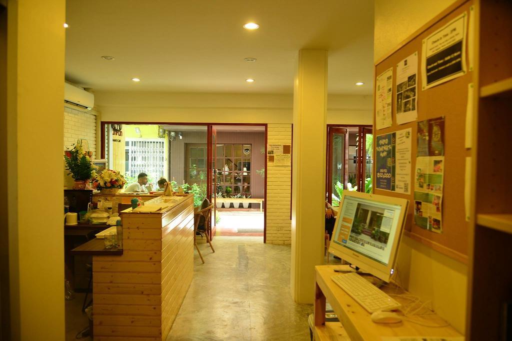 Panpan Hostel Бангкок Екстер'єр фото