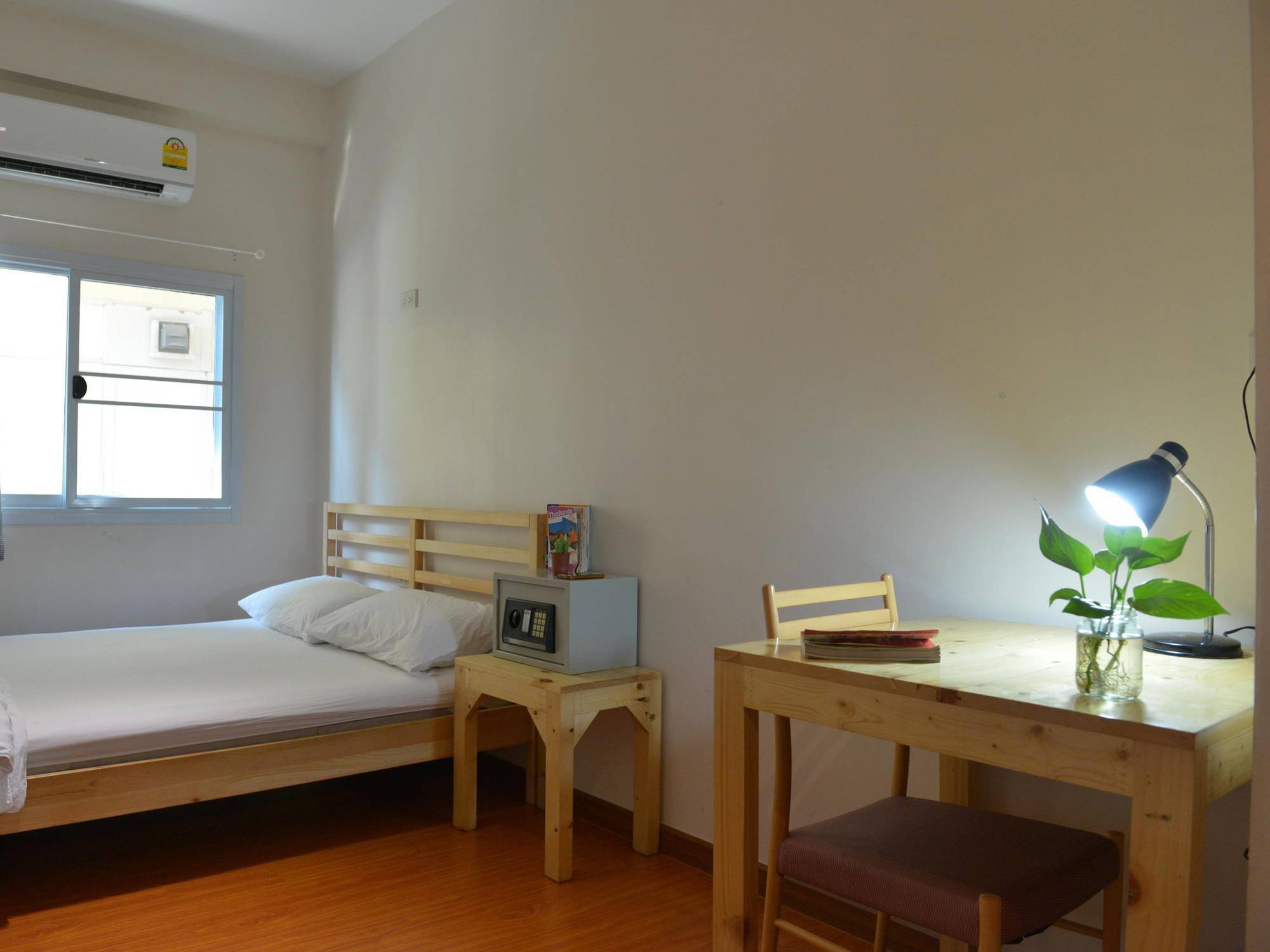 Panpan Hostel Бангкок Екстер'єр фото