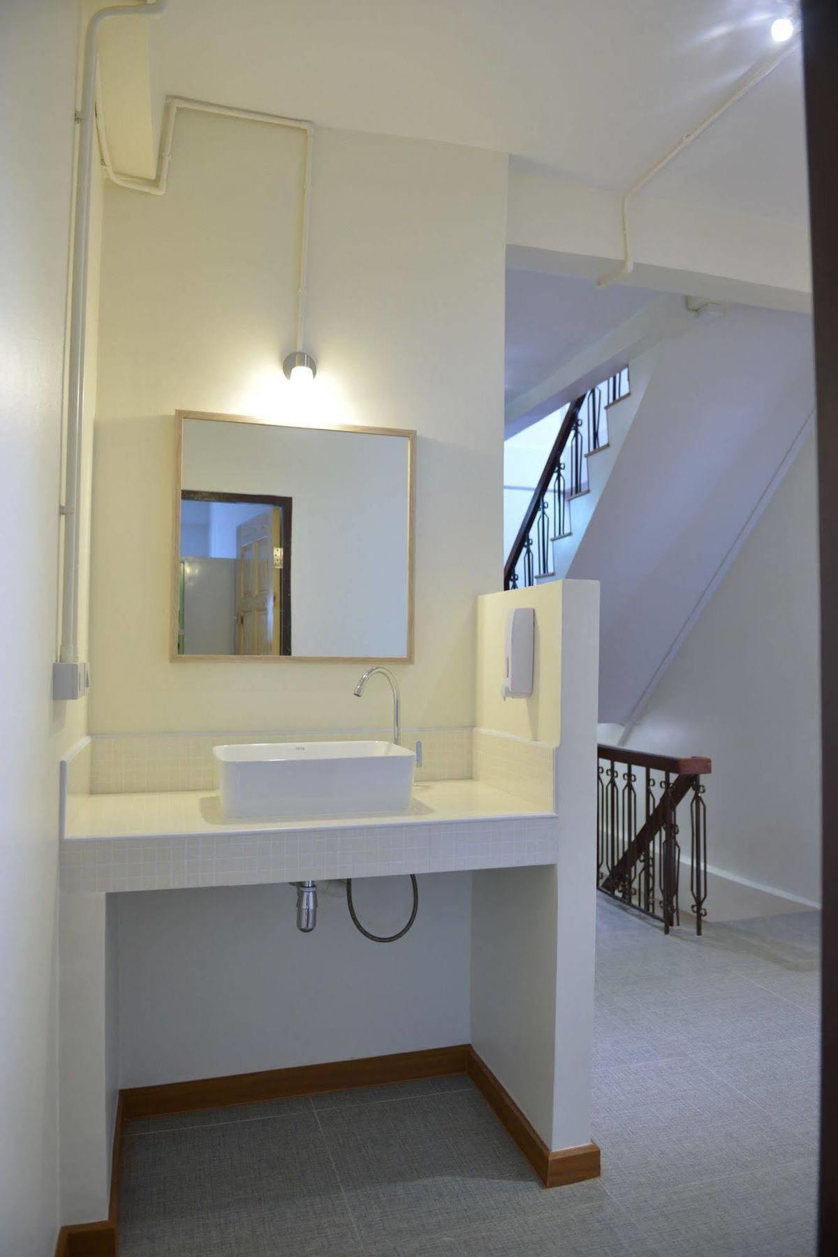 Panpan Hostel Бангкок Екстер'єр фото
