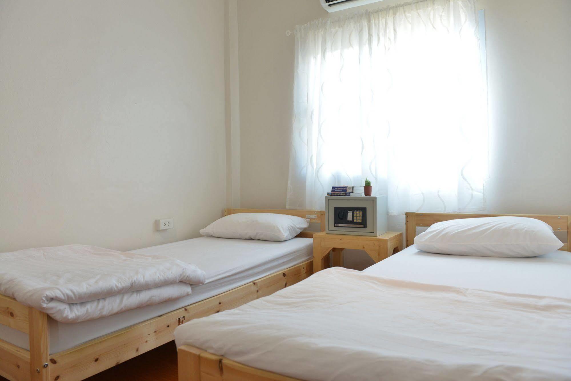 Panpan Hostel Бангкок Екстер'єр фото